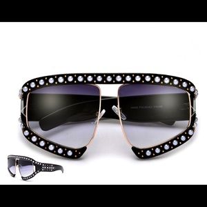 Nola shades from Swanked